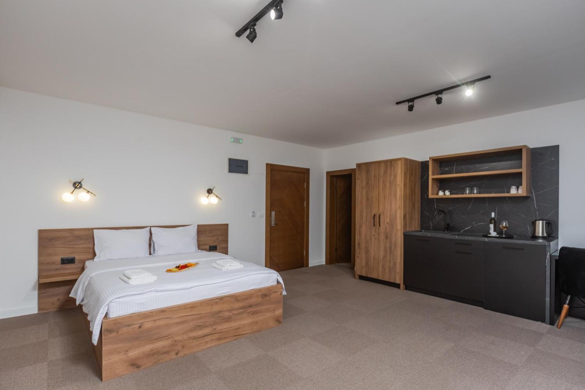 Apart & Spa Beganovic Dobra Voda Buitenkant foto