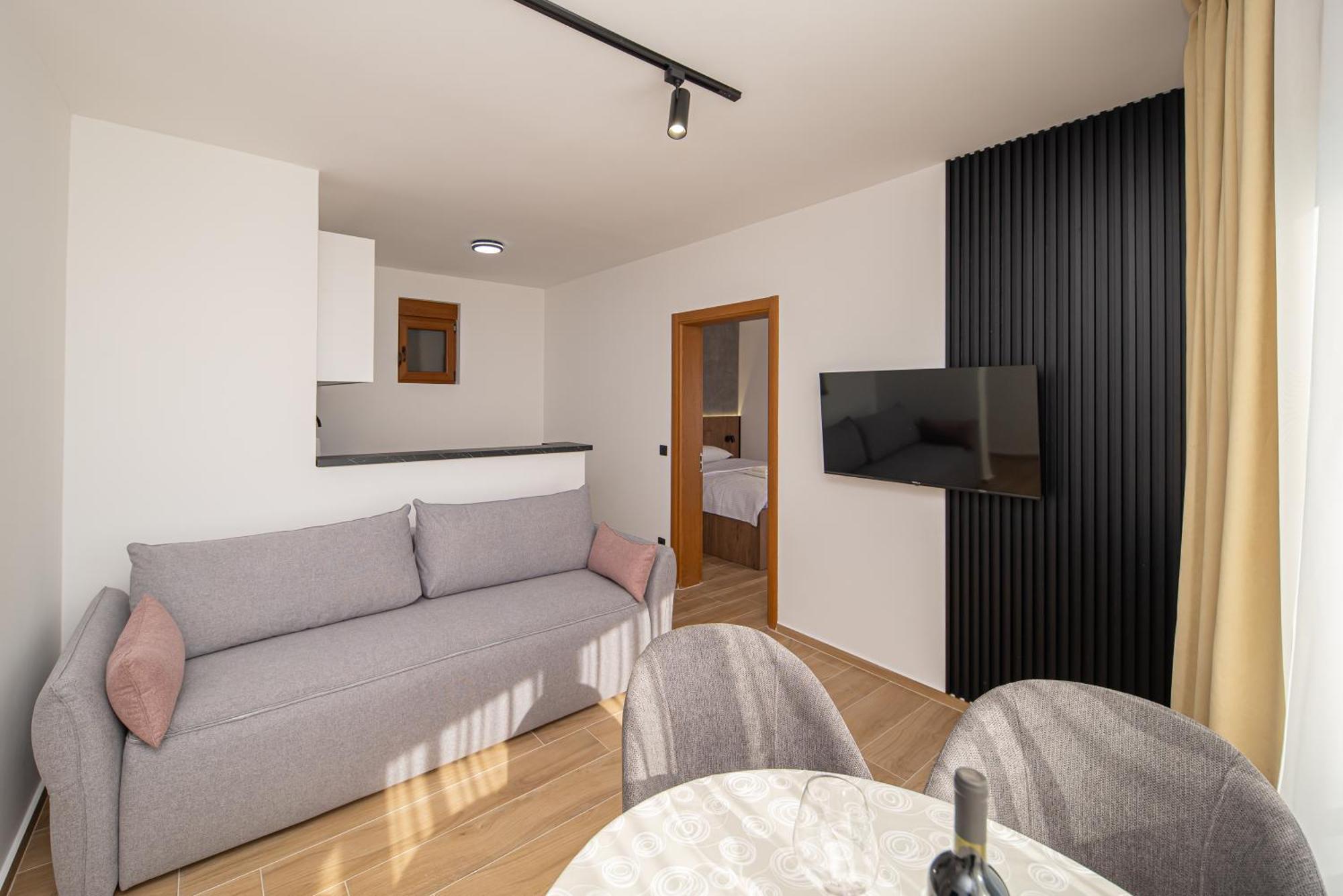 Apart & Spa Beganovic Dobra Voda Buitenkant foto